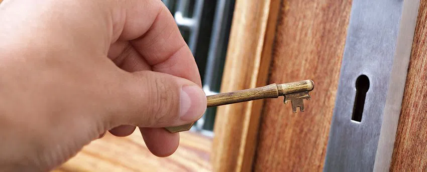 Central Locksmith Store Tucker, GA 770-281-2844 - lockout-service-01